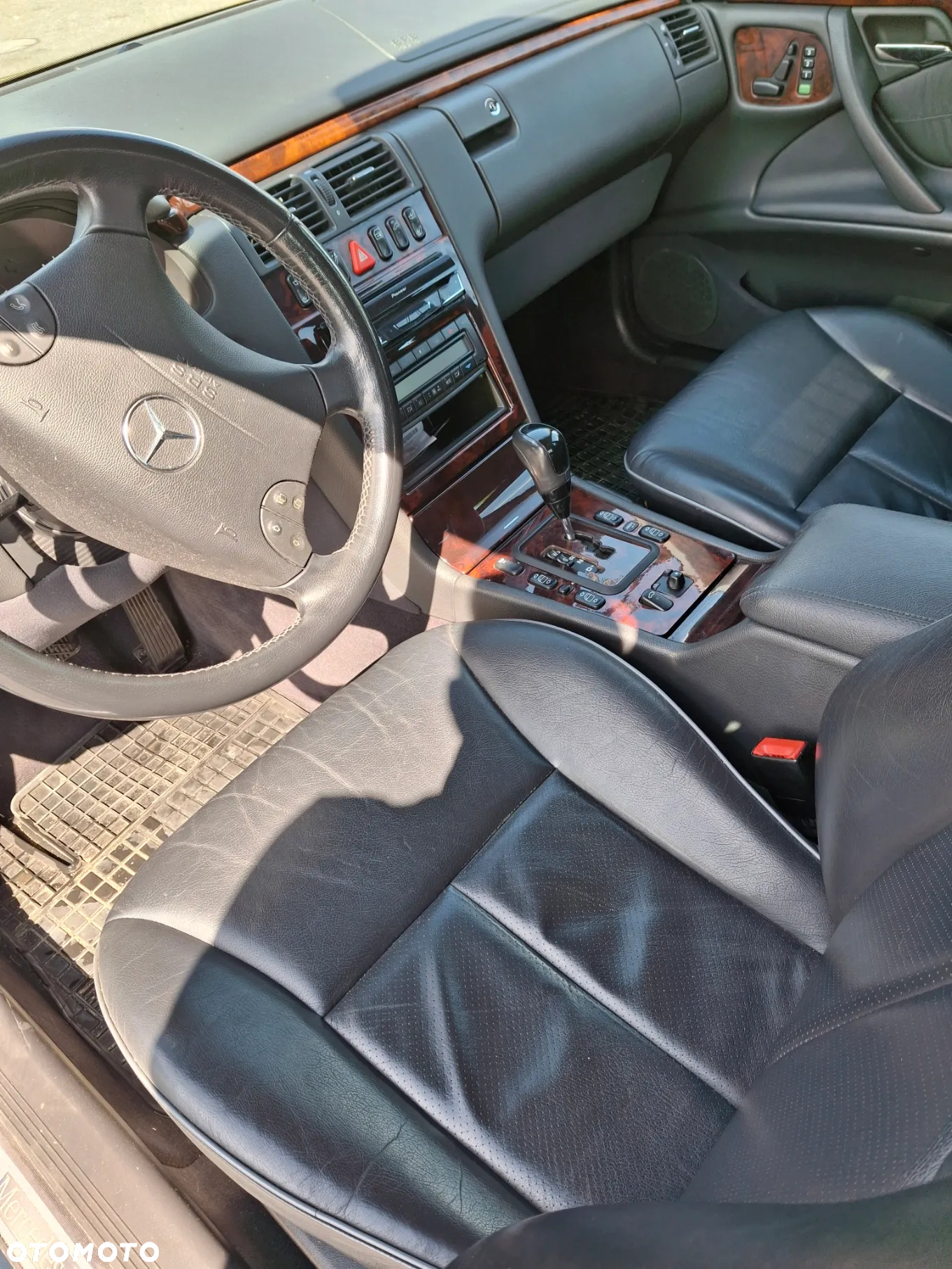 Mercedes-Benz Klasa E 320 4 Matic Avantgarde - 9