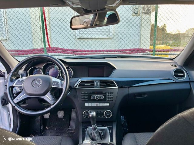 Mercedes-Benz C 200 - 10