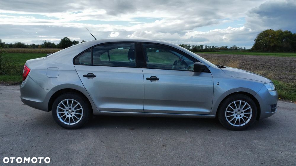 Skoda Rapid 2013 photo 5