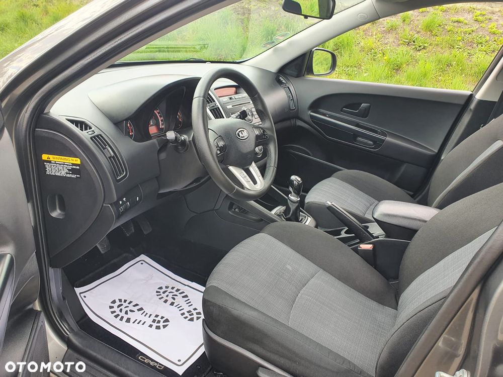 Kia Ceed 1.6 CVVT Vision - 9