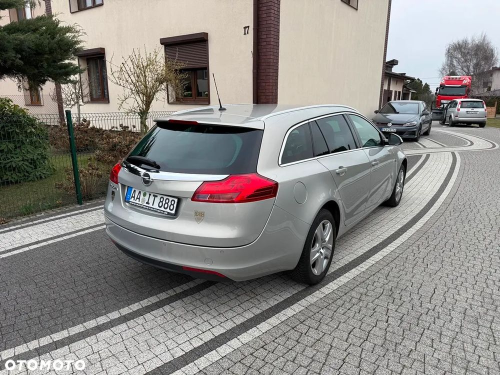 Opel Insignia 1.6 Design Edition - 11