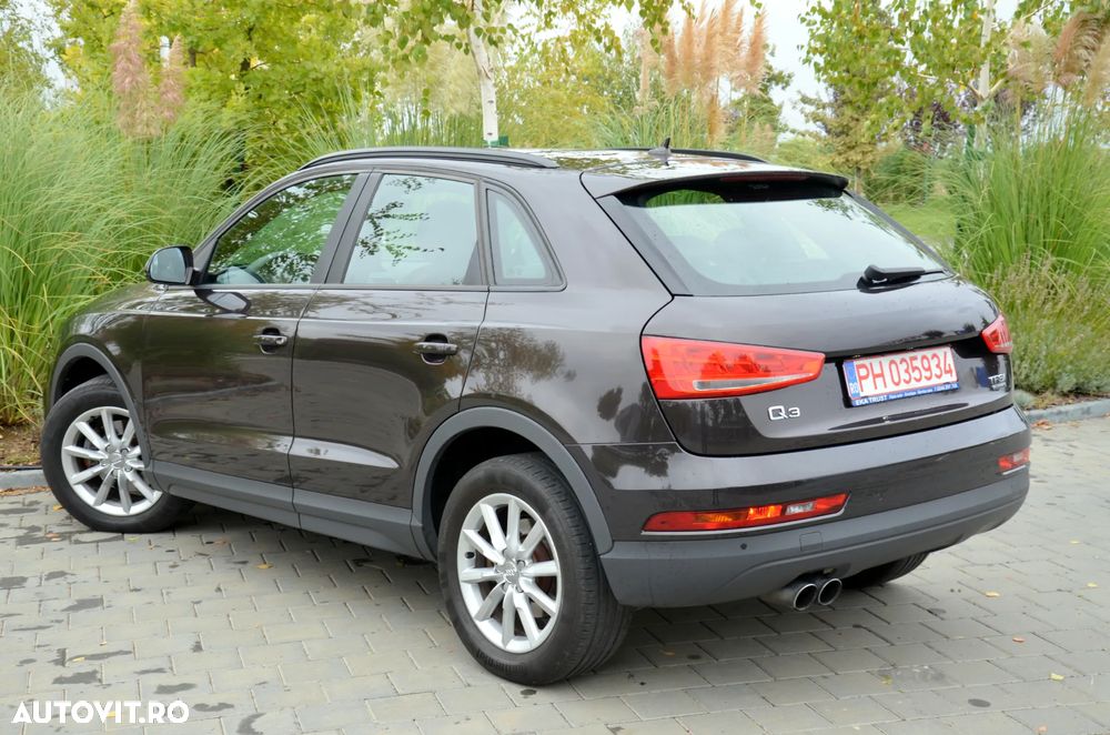 Audi Q3 2.0 TFSI Quattro Stronic Design - 9
