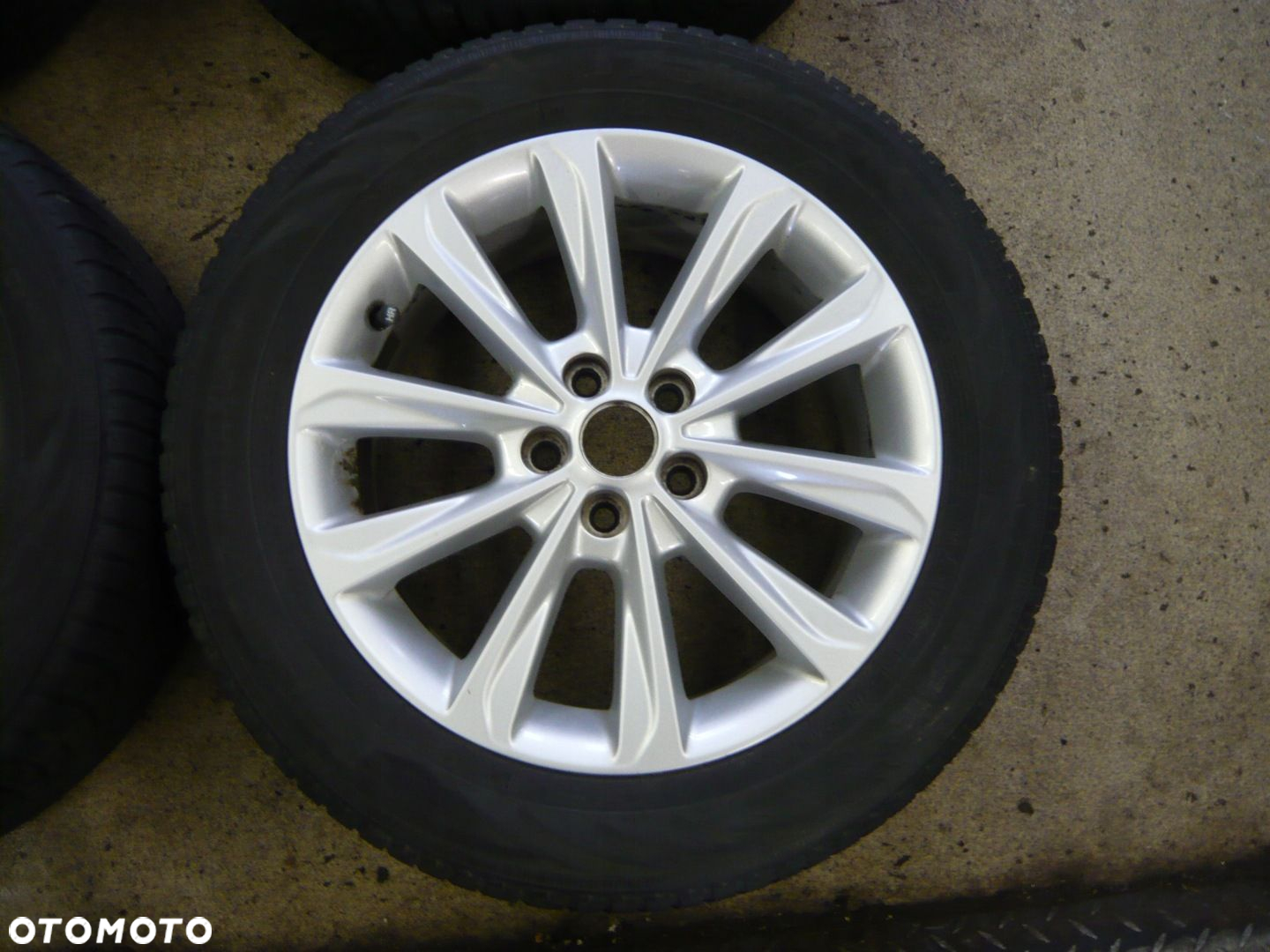 17 Ford Kuga II 5x108 Oryginał 235/55 R17 ZIMOWE - 4