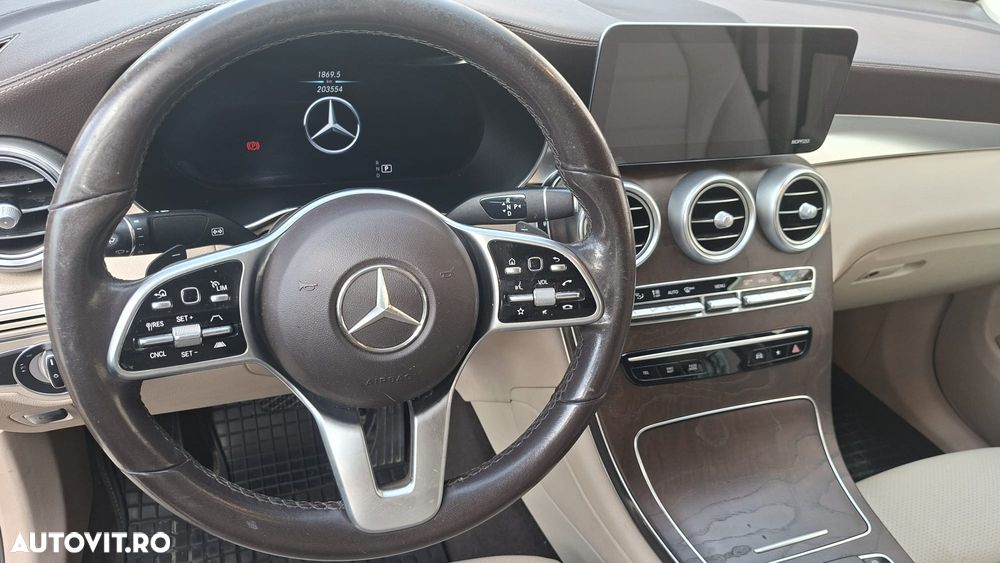 Mercedes-Benz GLC - 6