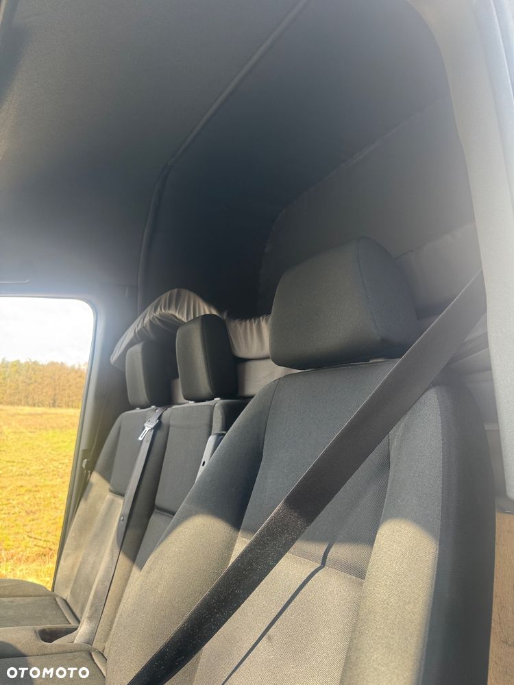 Mercedes-Benz Sprinter - 10