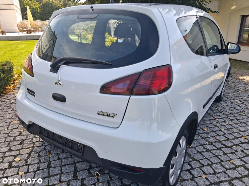 Mitsubishi Colt - 3