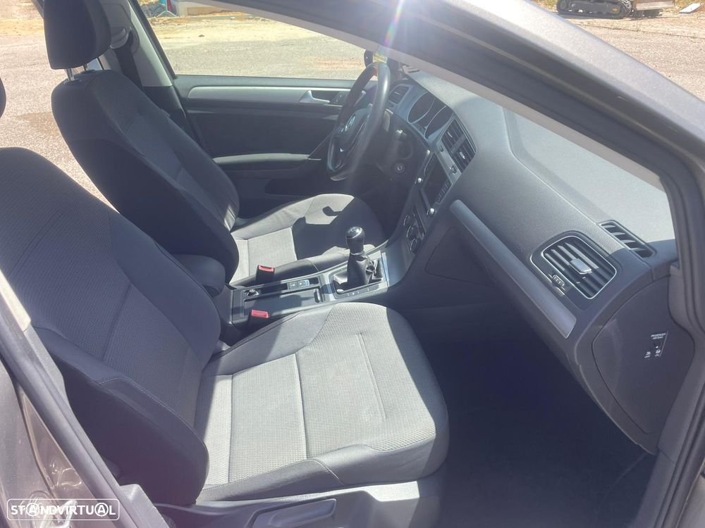 VW Golf 1.6 TDi GPS Edition - 36