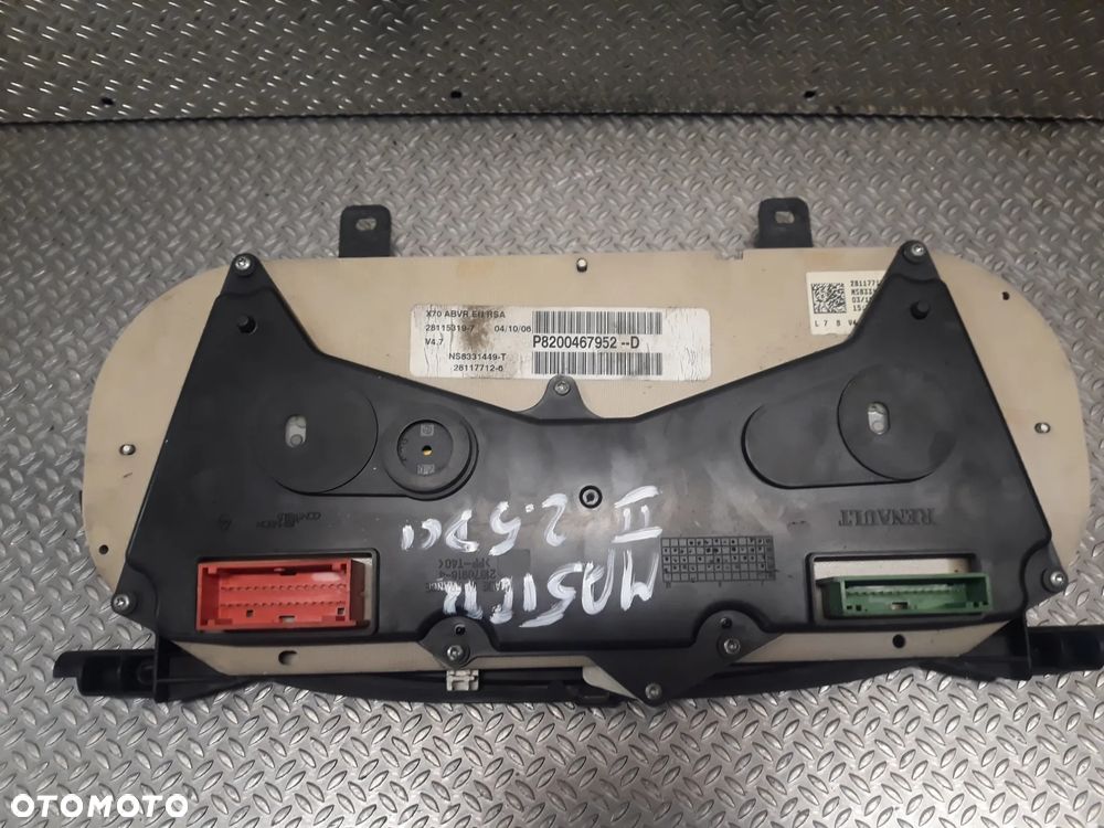 LICZNIK RENAULT MASTER II  2,5 DCI  8200467952D - MAM 2 SZTUKI - 2