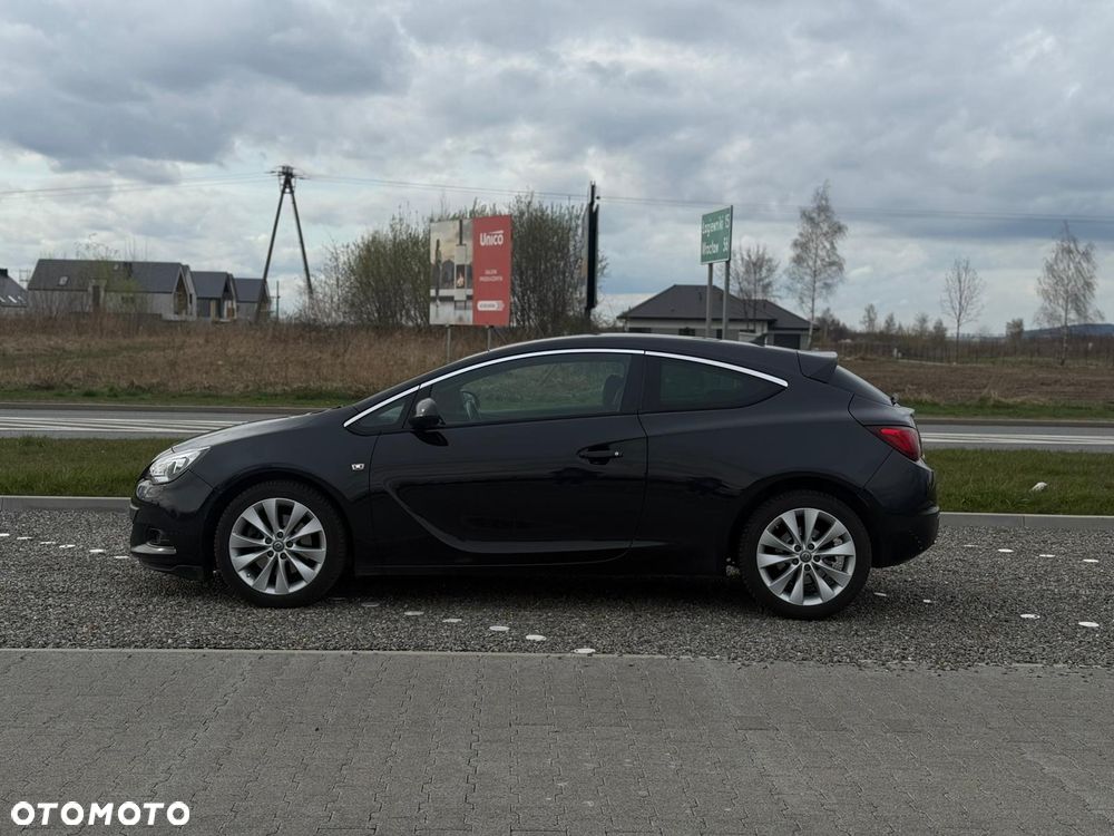 Opel Astra 2015 photo 2