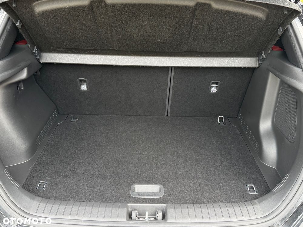 Hyundai Kona 1.6 T-GDI DCT 4WD Premium - 11