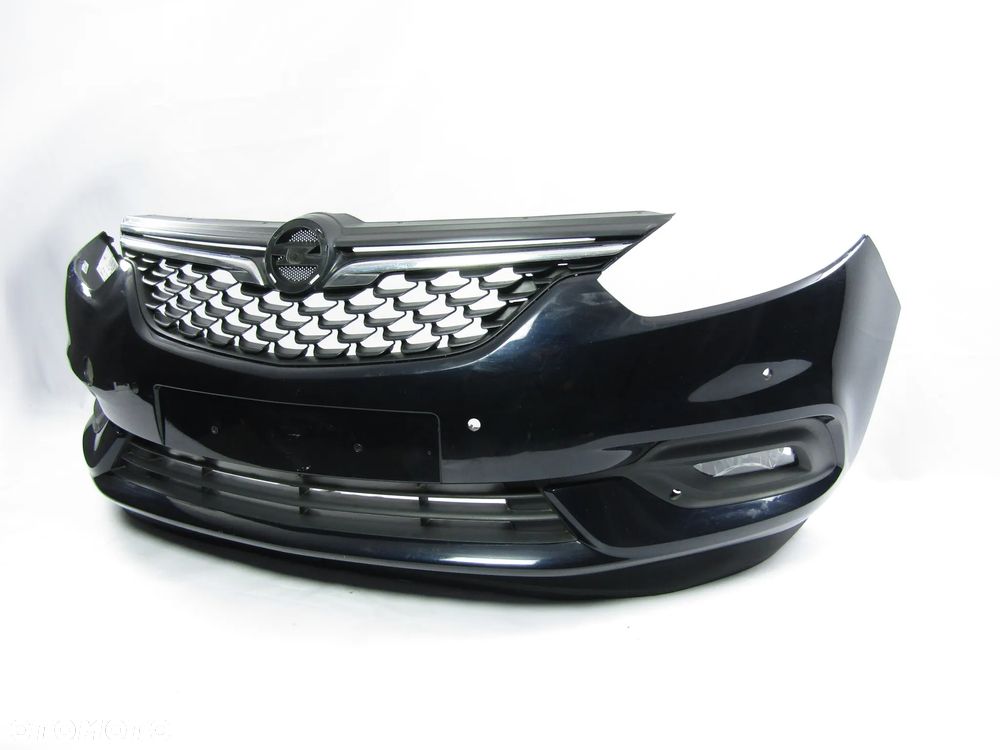 Zderzak przedni Opel Zafira C FL 16 - 19  Pdc-4  + Atrapa Kod lakieru 22X - 10