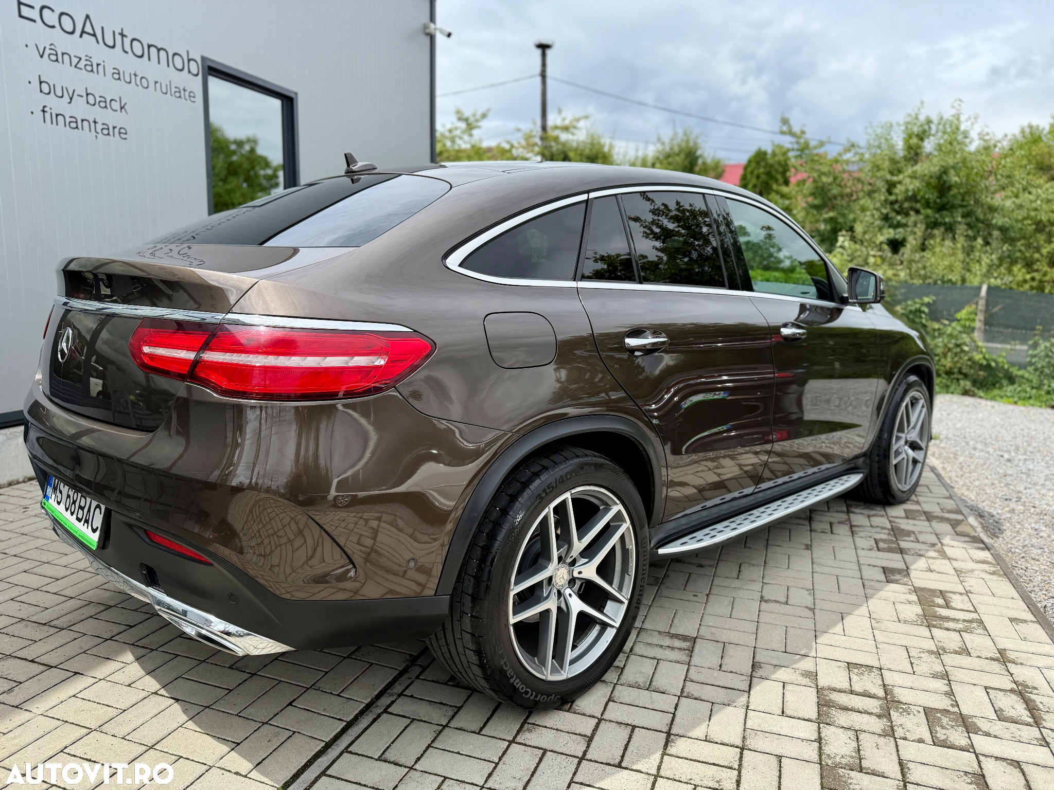 Mercedes-Benz GLE 350 d 4Matic 9G-TRONIC AMG Line - 11