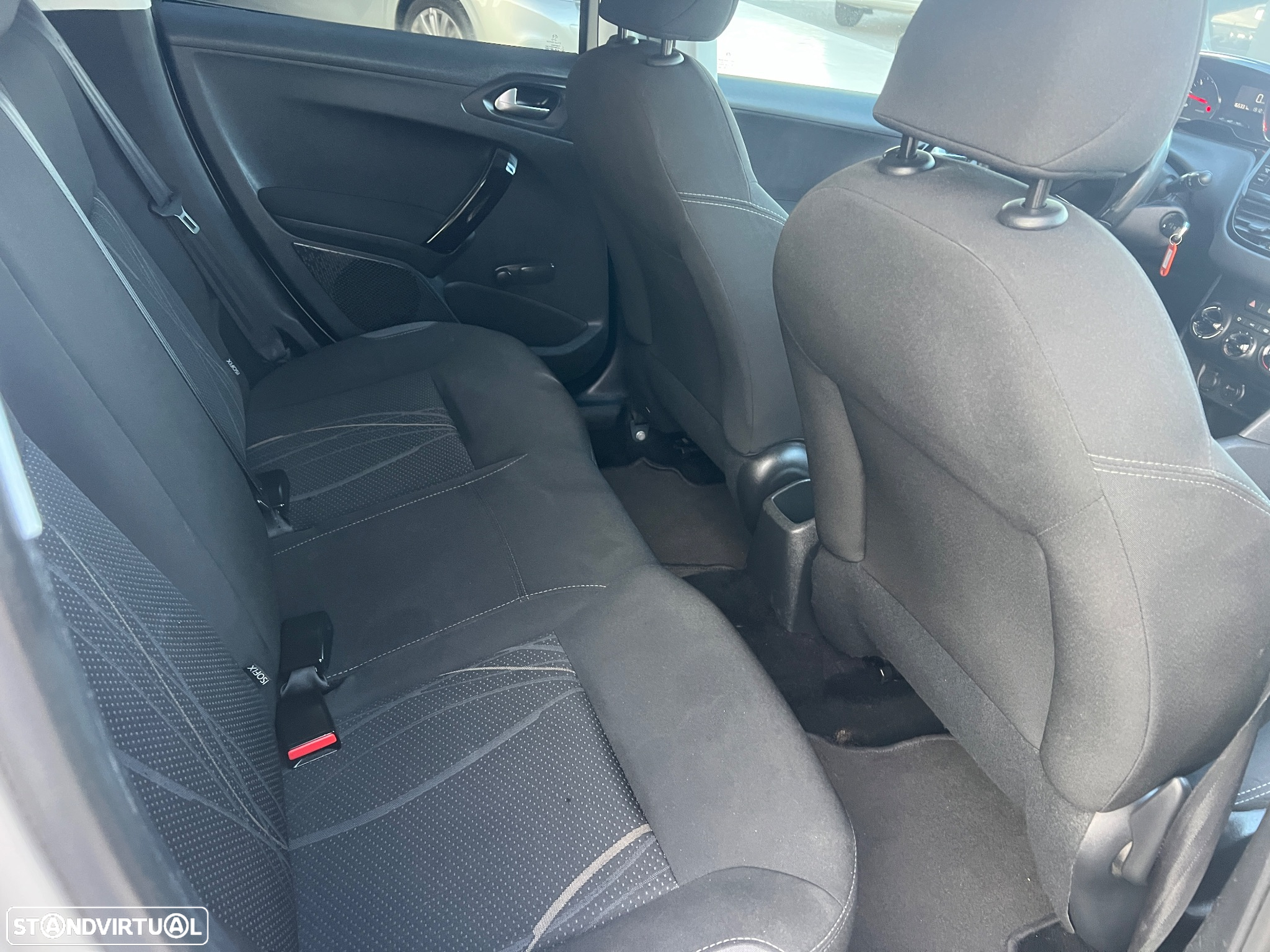 Peugeot 208 1.4 HDi Active - 6