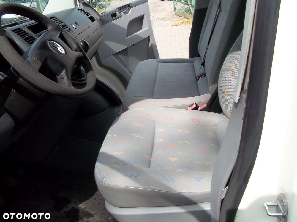 Volkswagen Caravelle GL - 15