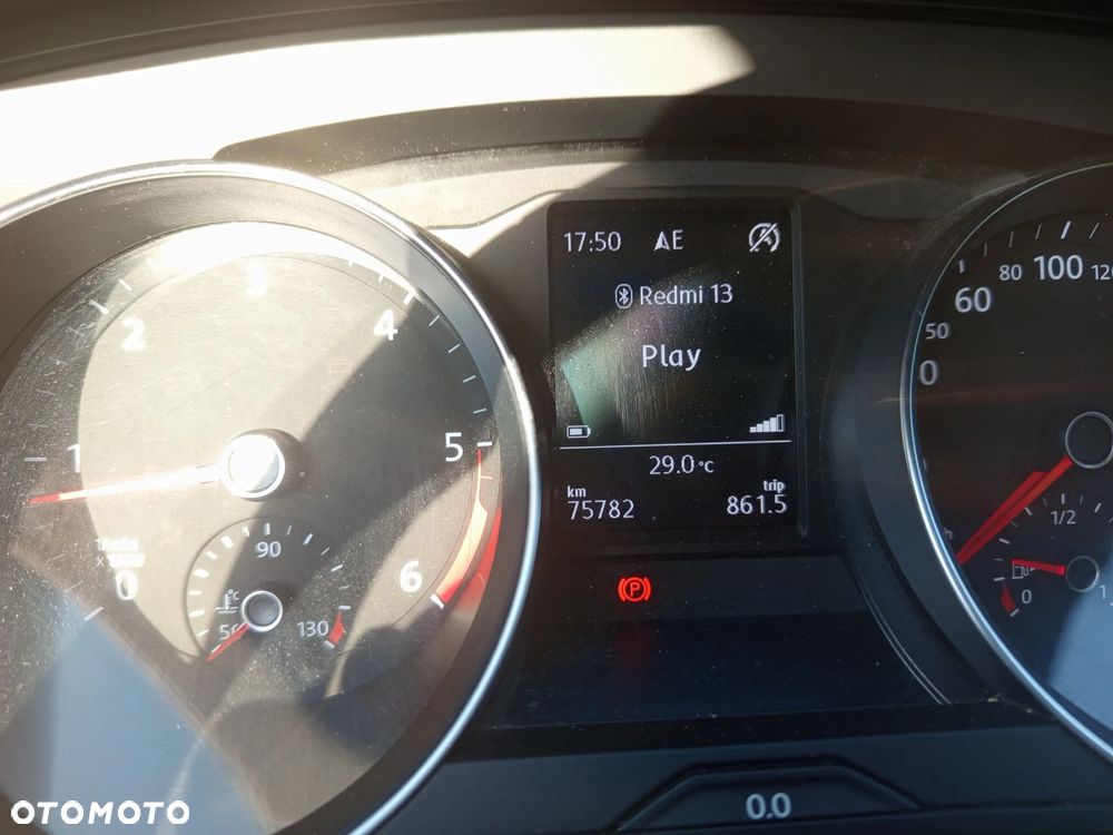 Volkswagen Passat 2.0 TDI SCR Trendline - 13