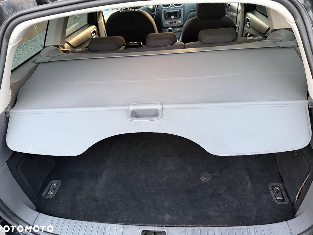 Ford Focus 1.8 Titanium - 10