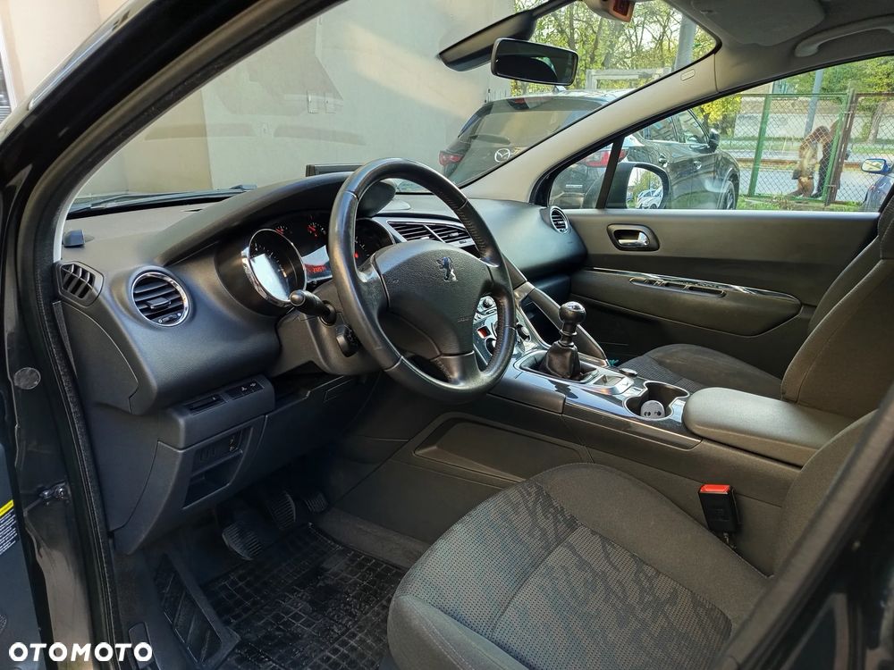 Peugeot 3008 1.6 Premium - 5