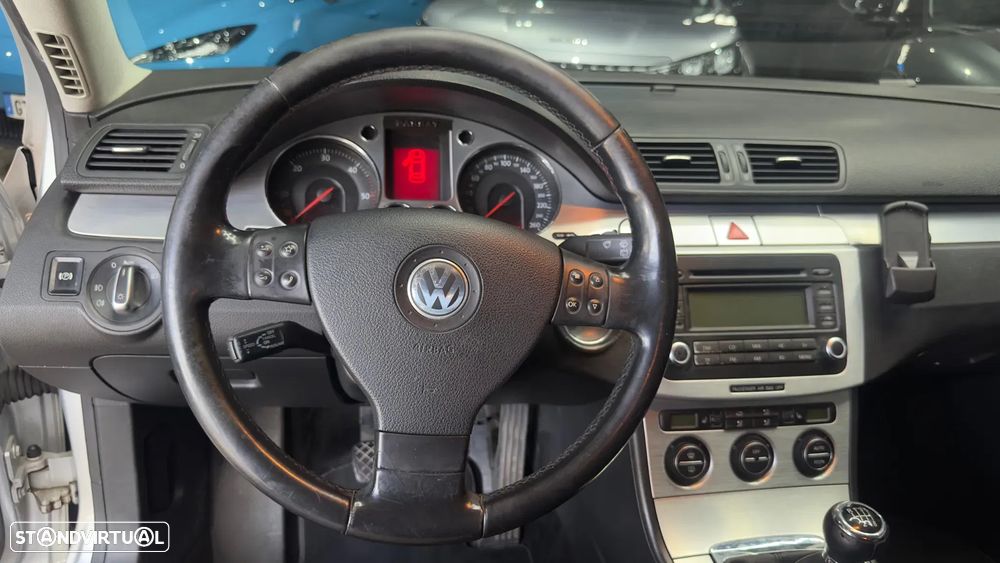 VW Passat Variant 2.0 TDI Highline - 15