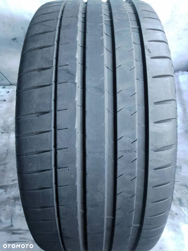 Michelin Pilot Sport 4S 245/35 ZR21 96Y 2022 7-7.5mm