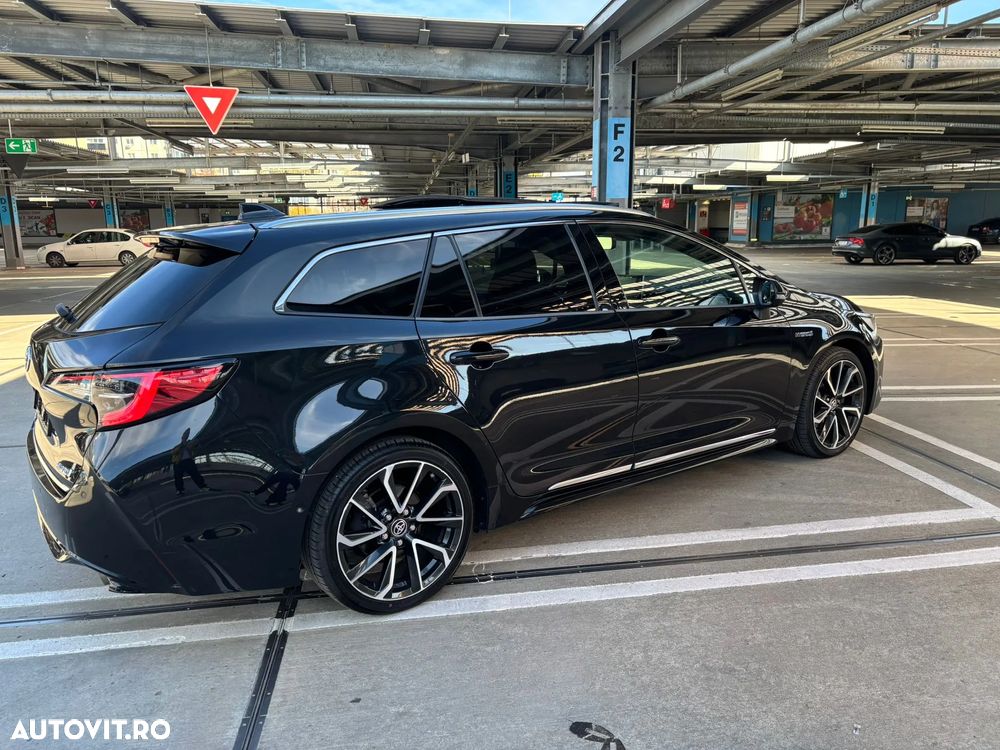 Toyota Corolla ver-2-0-hsd-exclusive - 8