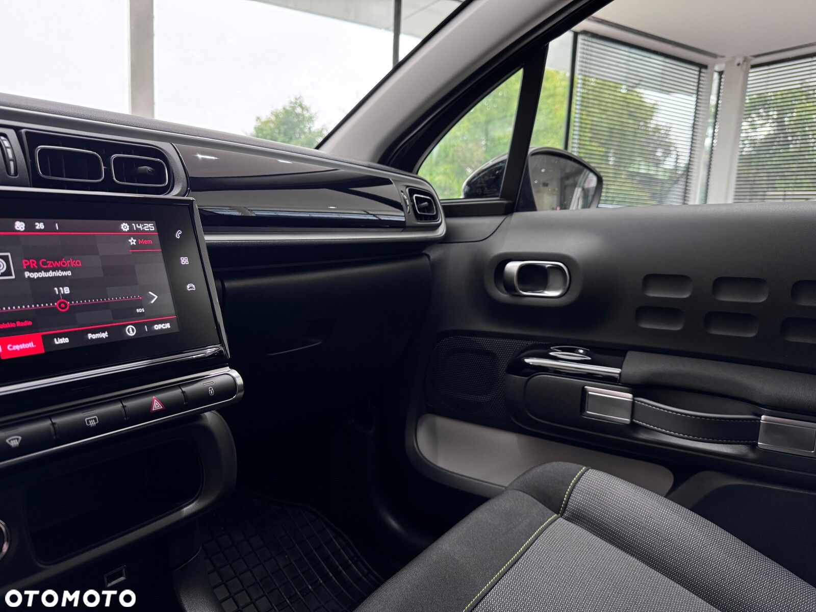 Citroën C3 1.2 PureTech Shine - 27