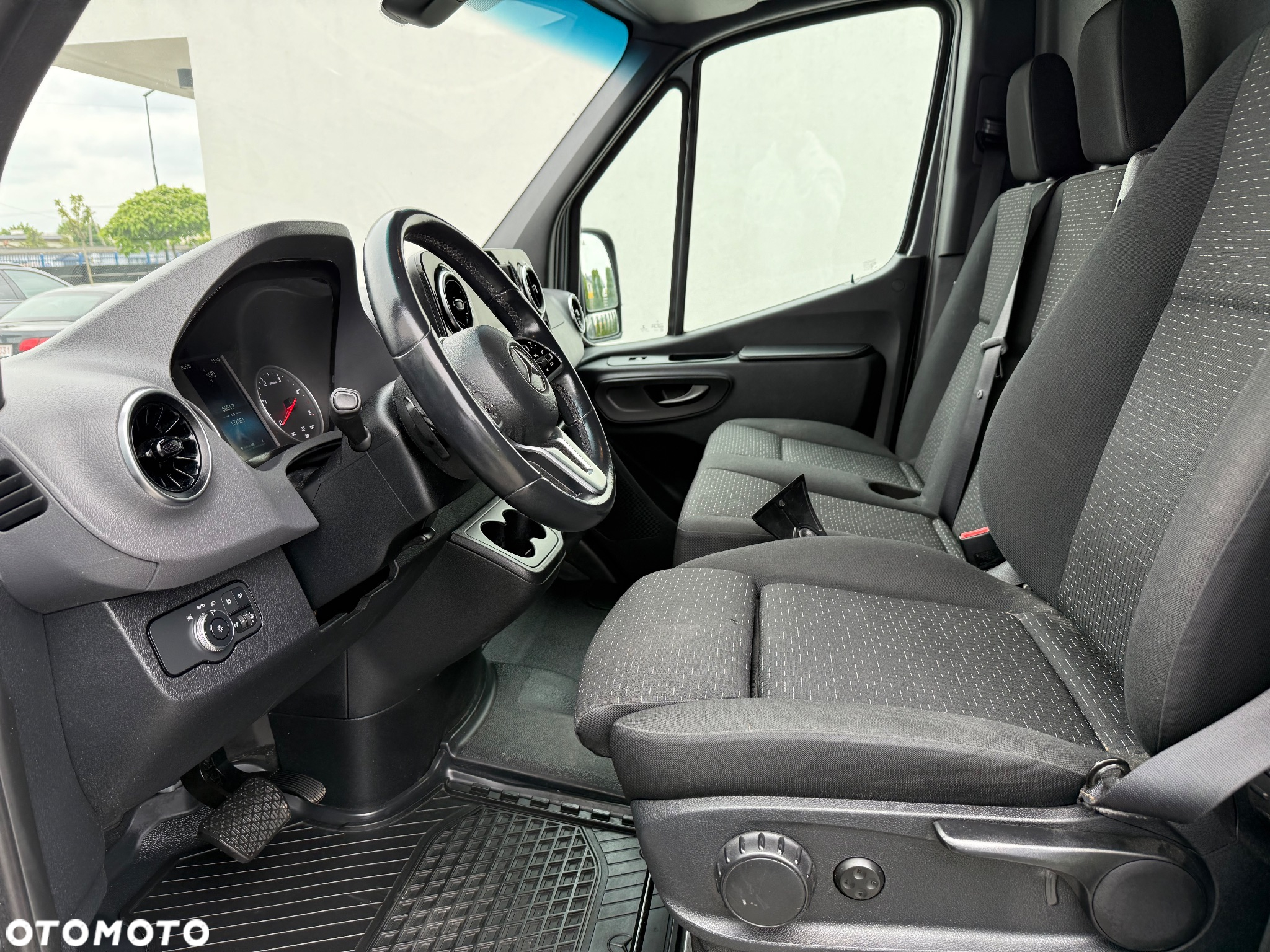 Mercedes-Benz Sprinter 319 cdi xxl .2.8 hak pełne wyposażenie - 12