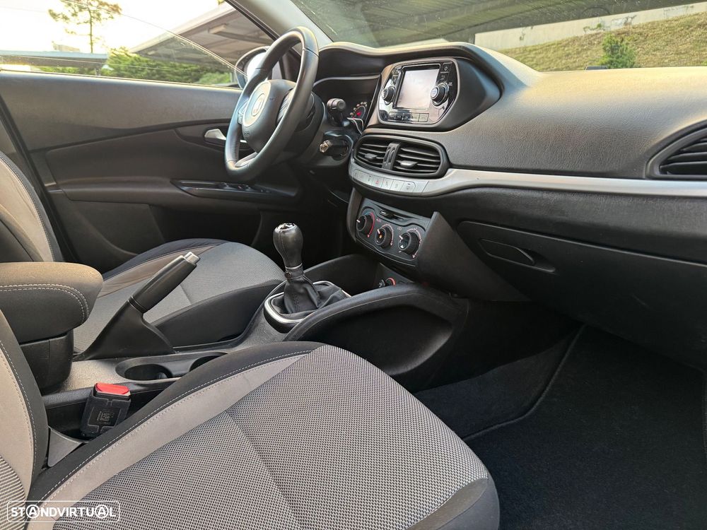 Fiat Tipo 1.3 M-Jet Easy - 22