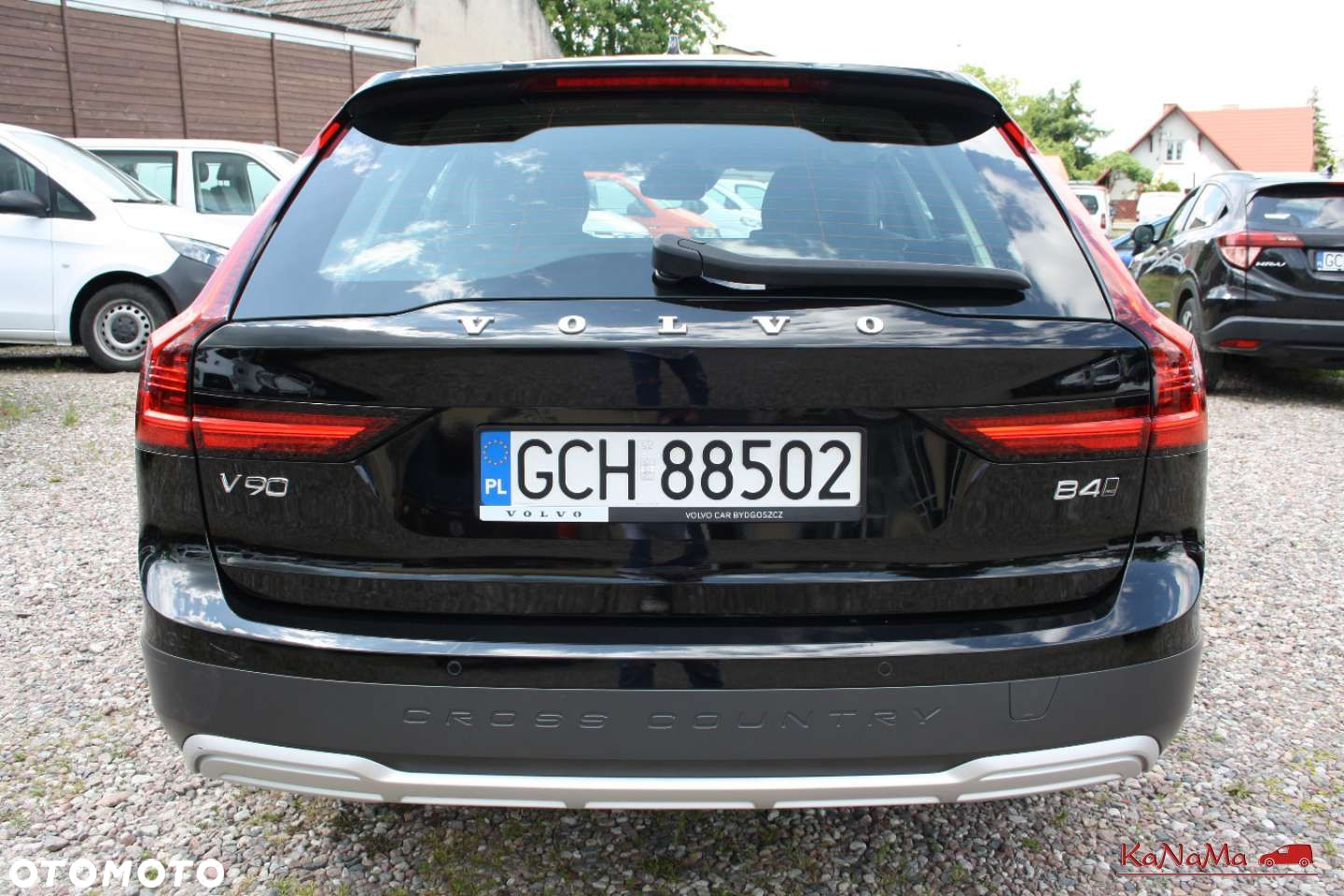 Volvo V90 Cross Country - 10