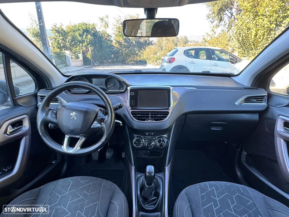 Peugeot 2008 - 10