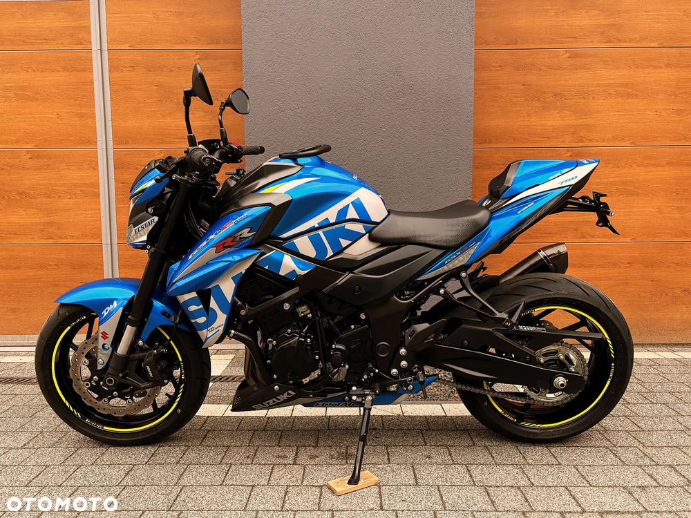Suzuki GSX - 5