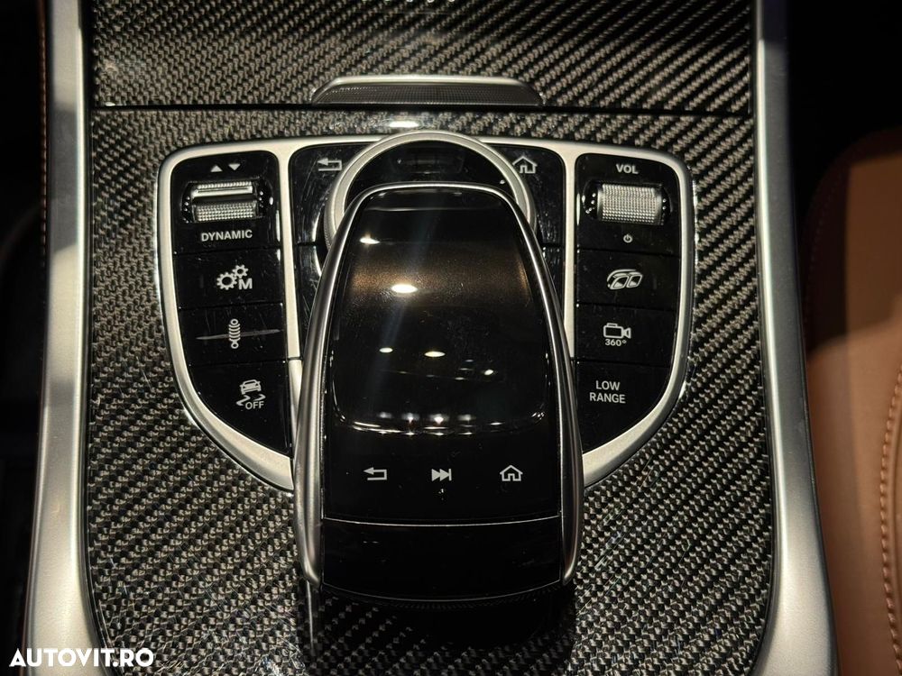 Mercedes-Benz G - 24