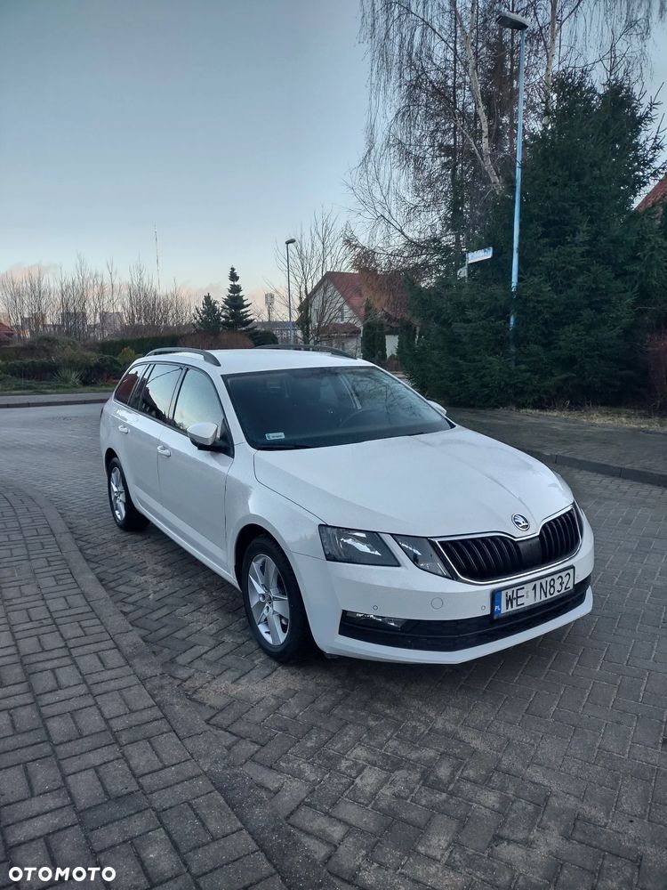 Skoda Octavia 1.6 TDI SCR Ambition - 4