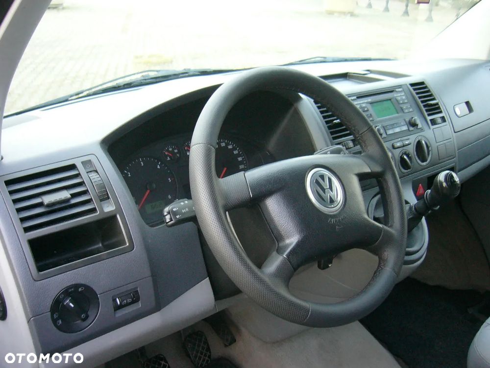 Volkswagen Transporter T5 LONG LIFT 2,5tdi 175 Ps - 14