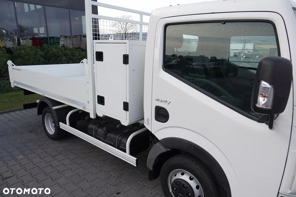 Renault MAXITY 140 / ZABUDOWA BURTOWA / BLIŹNIAK / MANUAL / 3 MIEJSCA / - 17