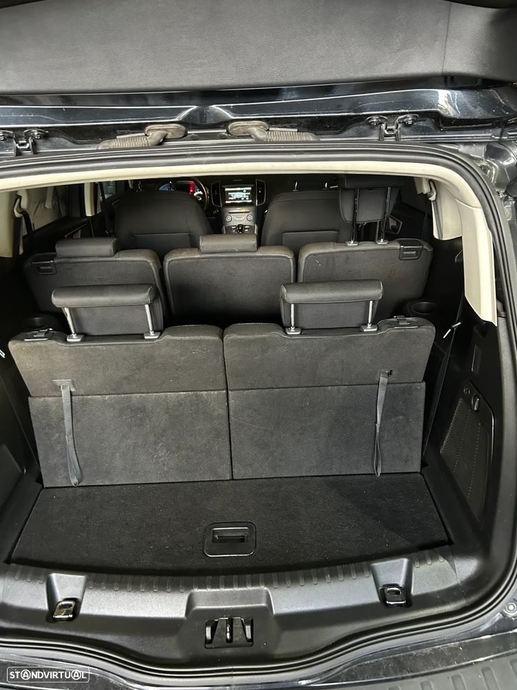 Ford S-Max 2.0 TDCi Trend - 10