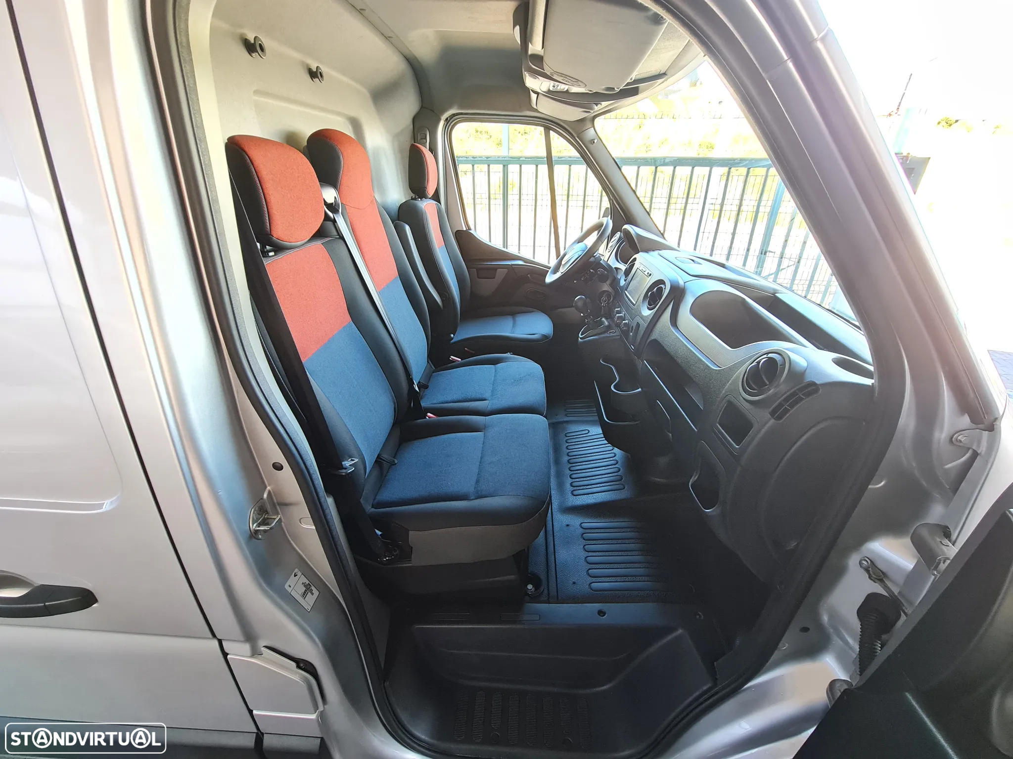 Renault Master 2.3 Dci 145CV L1H2 * STILL*  IVA DEDUTÍVEL - 15