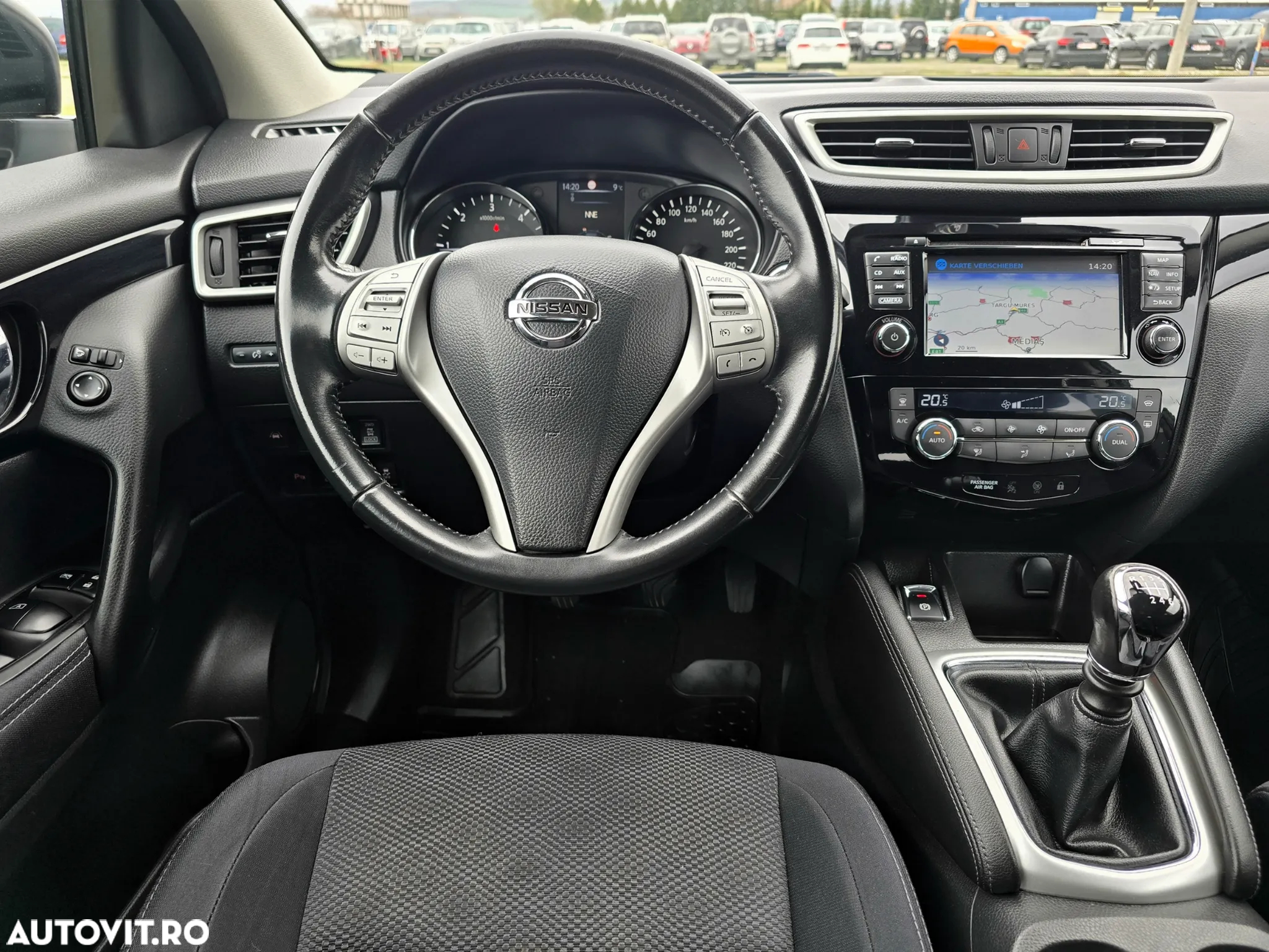 Nissan Qashqai 1.6 DCI ALL-MODE 4x4i ACENTA - 17