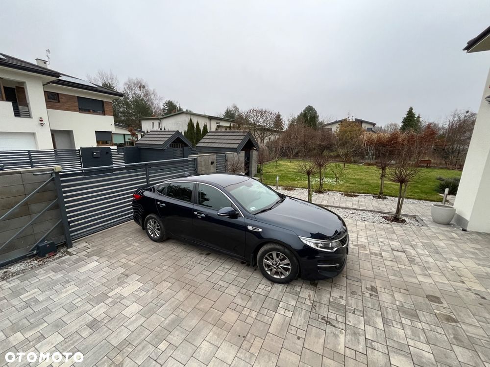 Kia Optima 2.0 M - 7