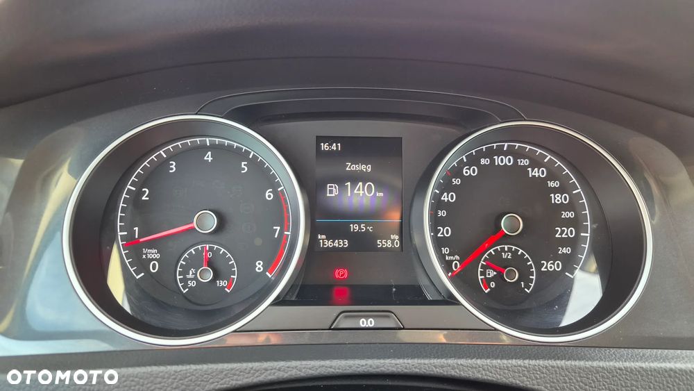 Volkswagen Golf 1.4 TSI BMT Comfortline - 33