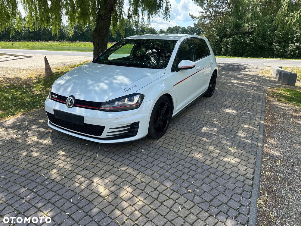 Volkswagen Golf 2.0 TSI BMT GTI - 2
