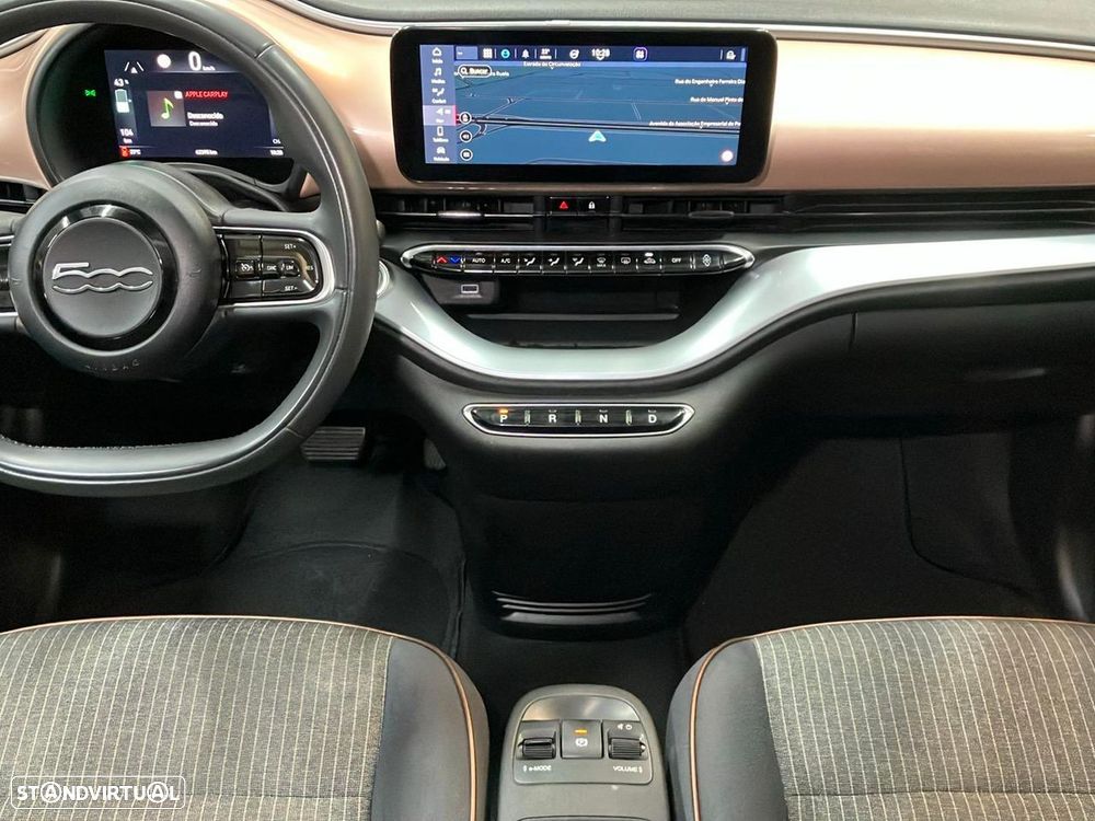 Fiat 500e 42 kWh Icon — fotografia 14