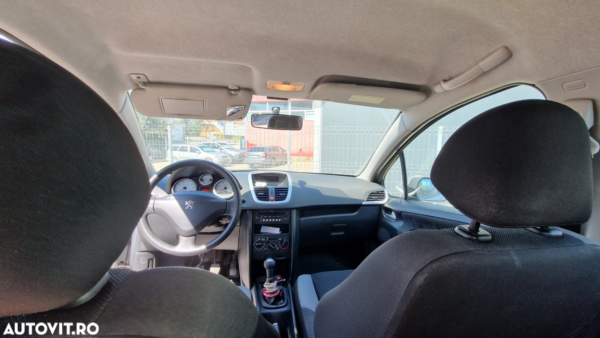 Peugeot 207 - 11