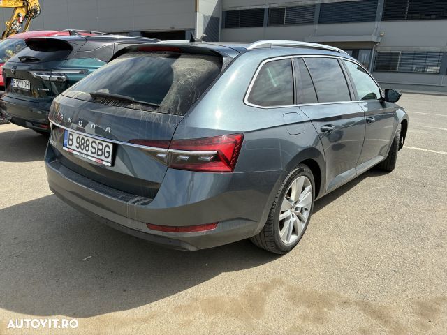 Skoda Superb 2.0 TDI DSG Ambition - 4