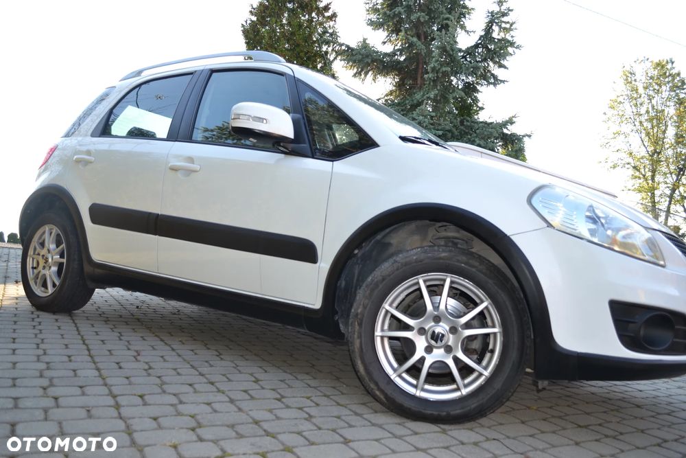 Suzuki SX4 1.6 Premium 4WD - 18