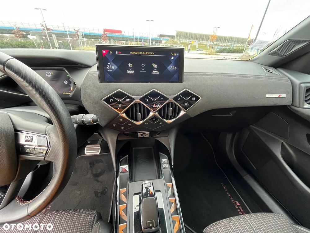 DS Automobiles DS 3 Crossback 1.2 PureTech Performance Line + - 22