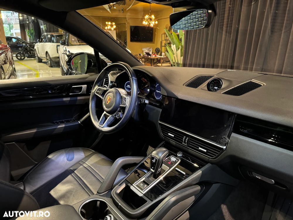 Porsche Cayenne Coupe - 20