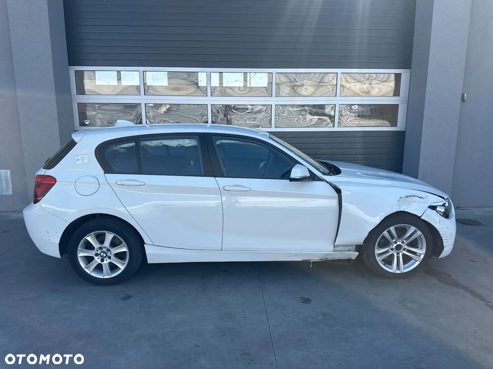 BMW Seria 1 116i - 6
