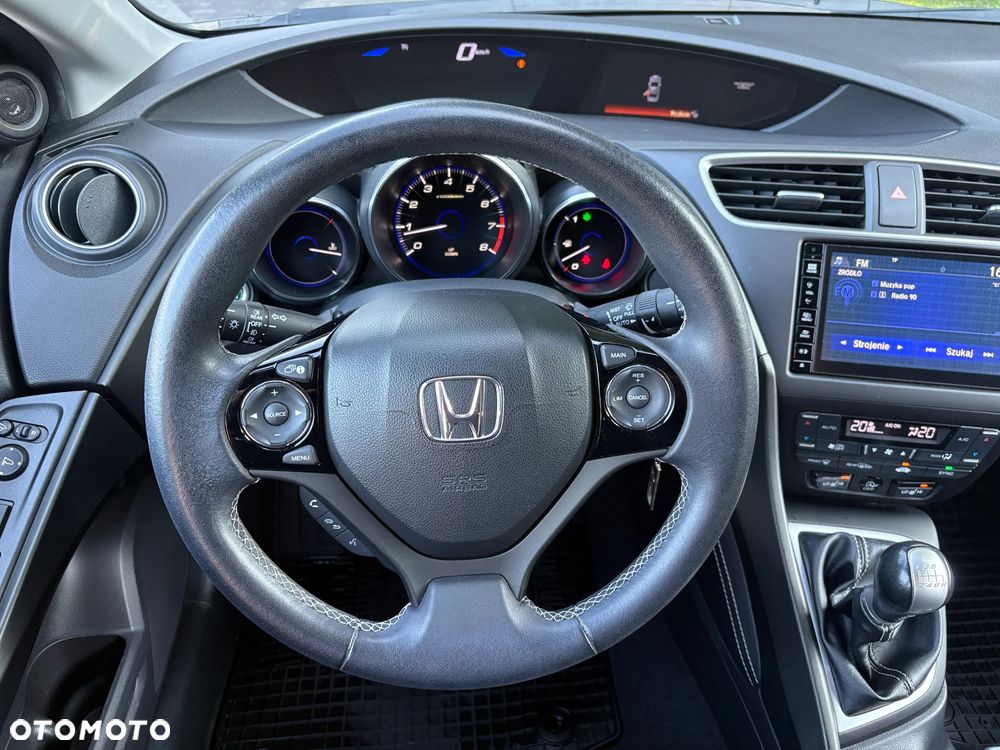 Honda Civic 1.8 Elegance (Honda Connect+) - 12