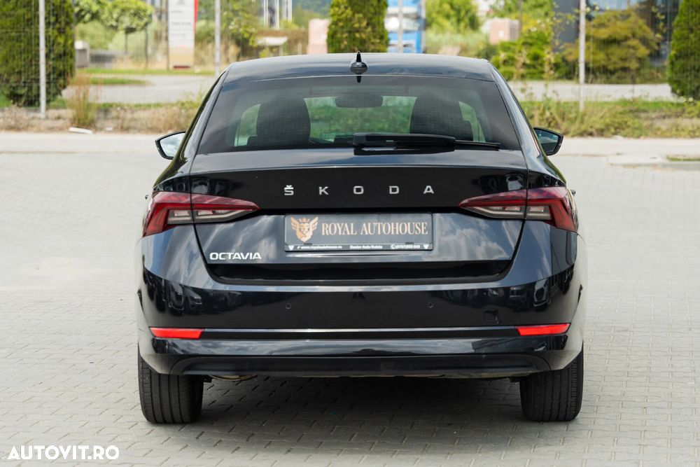 Skoda Octavia 2.0 TDI DSG Style - 11