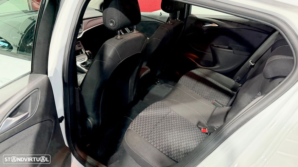 Opel Astra 1.5 D Business Edition S/S - 29